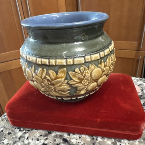 Doulton lambeth vase - doulton,