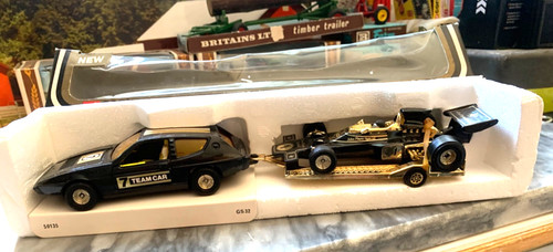 Corgi gift set team lotus - corgi, 32.