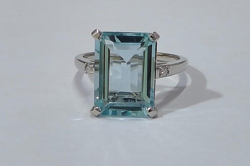 Carat natural aquamarine - 10.10,