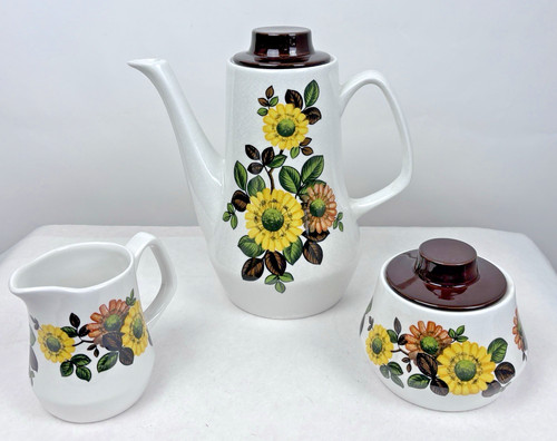 Royal tudor ware dahlia - ware, barker