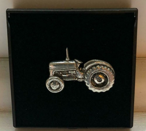 Tractor pin badge real pewter - tractor,