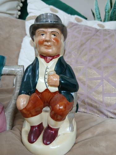 Vintage toby jug - vintage, wood