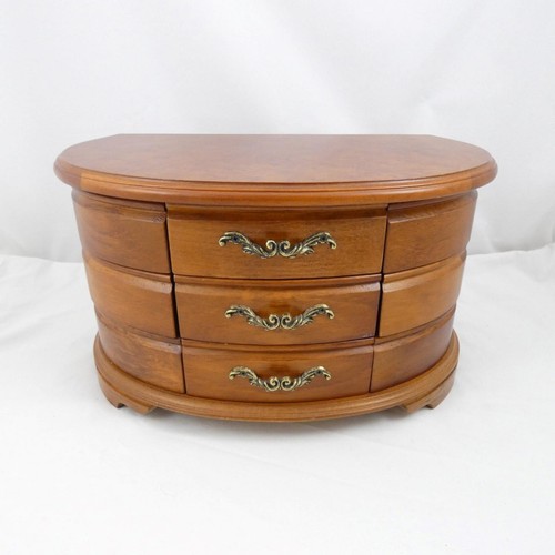 Wooden mele jewellery box with - mele,