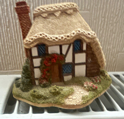 Lilliput lane strawberry - lilliput, (strawberry