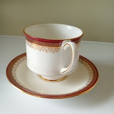  4 x royal albert paragon holyrood cups and saucers set