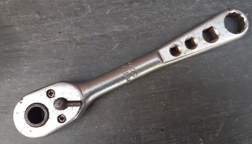 Britool d72 20t female - 1/4",