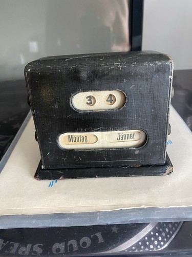 German 1930s desk - desk, calendar