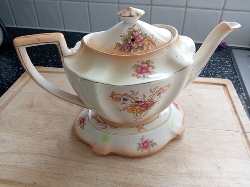 Large and lovely - , ducal