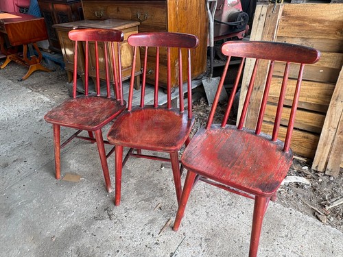 Spindle back dining chairs - back, x