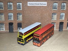 2 Corgi 1/76 OO Gauge Hong