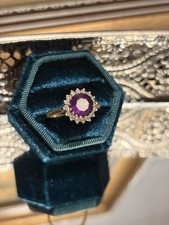 Beautiful Vintage 18CT Gold