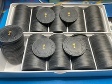 200——PIECE——PAULSON—T—MONOGRAMMED BLACK POKER CHIPS——-MINT CONDITION