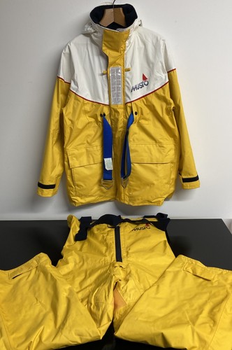 Vintage musto sailing - sailing, yellow