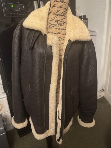 Shearling sheepskin leather - shearling,