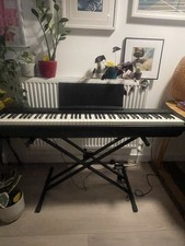 Roland FP-30 Digital Piano +