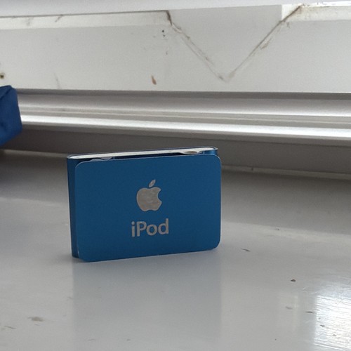 Apple ipod shuffle 2nd - ipod,