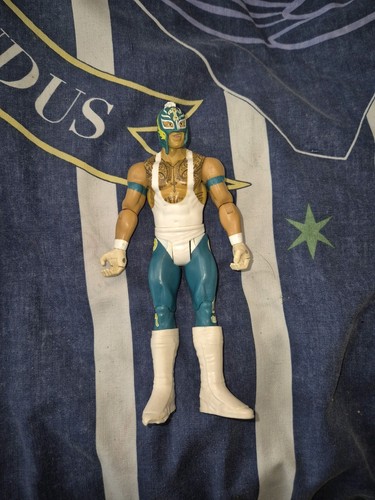 Wwe rey mysterio figure - wwe,