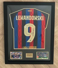 Framed Robert Lewandowski Hand