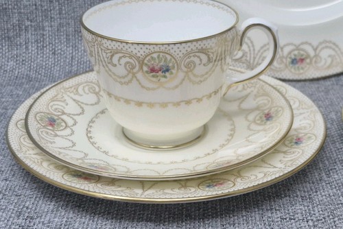 Vintage wedgwood gold swags - vintage,
