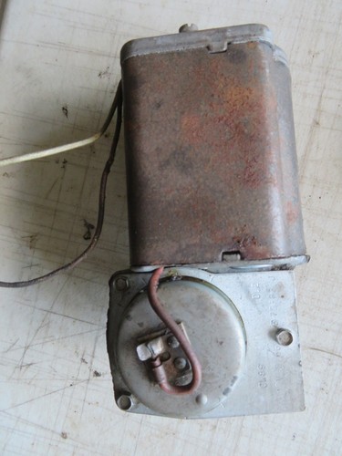Lucas windscreen wiper motor - wiper,