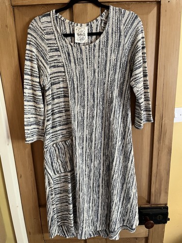 Out xile women - out, women's