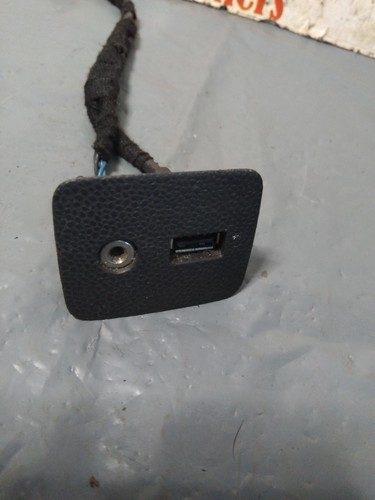 Ford fiesta mk7 aux usb - fiesta,