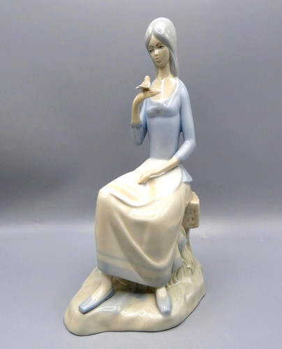 Miquel requena porcelain - porcelain, lady