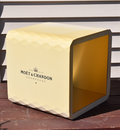 Moet chandon champagne 16 - chandon, 16"