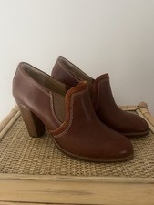 Hush Puppies Tan Brown Leather