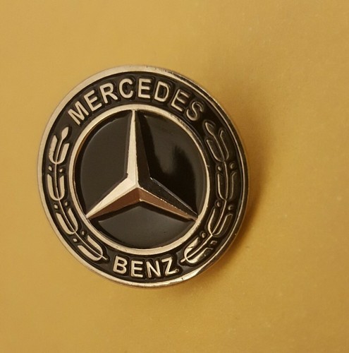 Mercedes benz pin badge - pin,