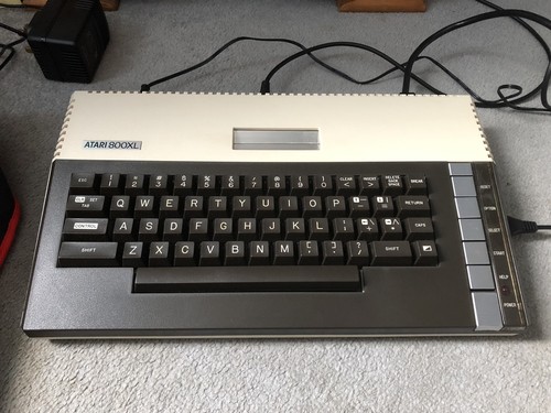Atari 800xl 1050 - +, &