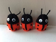 EASTER LADYBIRDS KNITTING PATTERN  TO COVER /COSY CREME EGG   