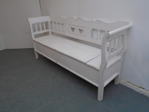 White heart motif antique - heart,
