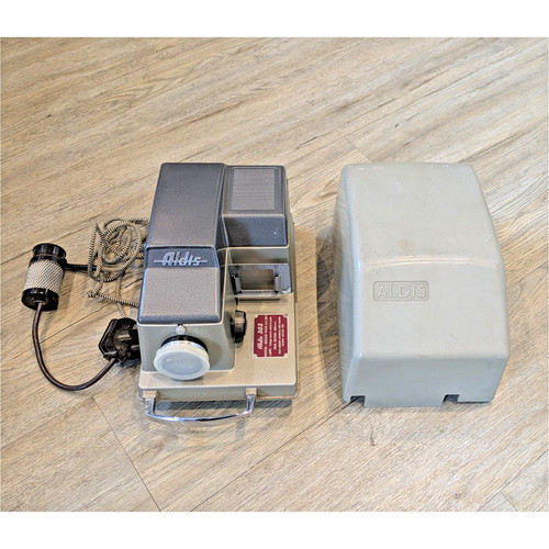 Aldis 303 slide projector - 303,