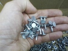 13 mm Galvanised Clout Nails