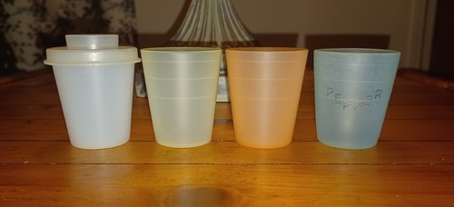 Lot vintage tupperware - lot, of