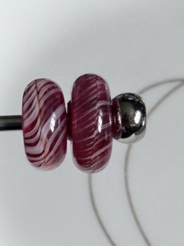 Trollbeads pair red feather - pair,