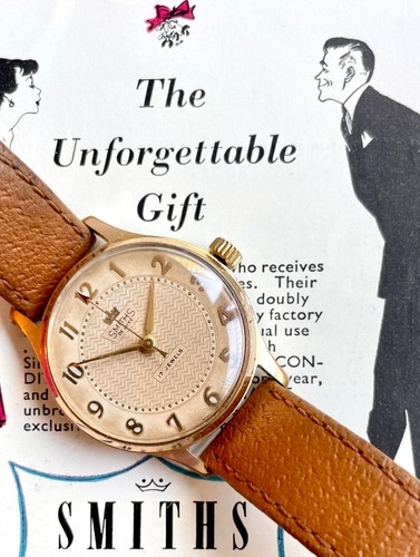 Vintage 1950s smiths luxe - vintage,