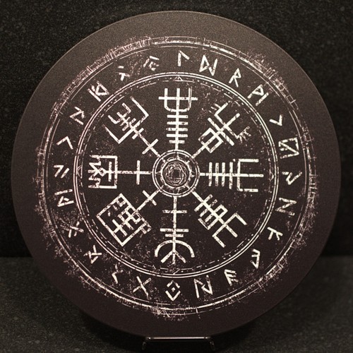 Vegvisir compass wall - vegvisir,