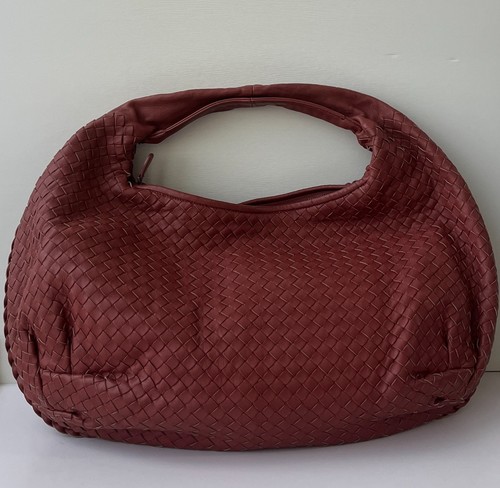 Authentic bottega veneta - authentic,