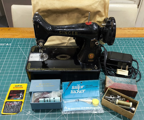 Singer sewing machine 99k - sewing,