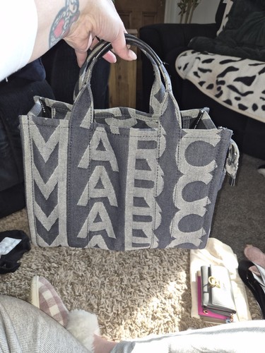 Marc jacobs large tote - large,