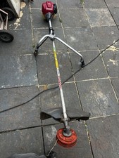 Honda UMK425E Petrol Strimmer