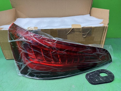 Audi left rear - audi, lamp