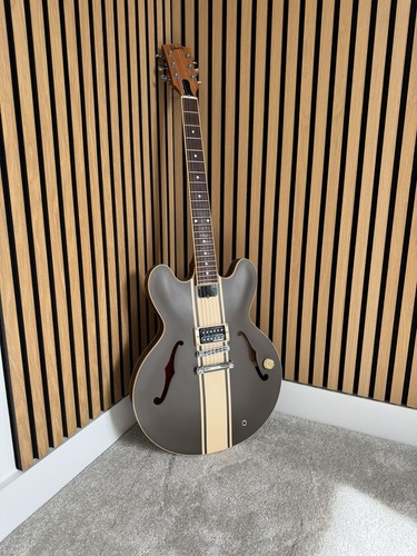 Gibson tom delonge signature - gibson,