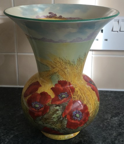 Excellent rare royal doulton - excellent,
