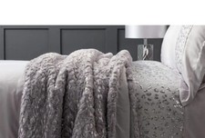 JULIEN MACDONALD ANIMAL FOIL