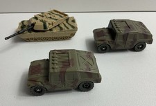 Chap Mei 2010 Soldier Force Plastic Military Tank And 2 Military Humvee’s, VGC