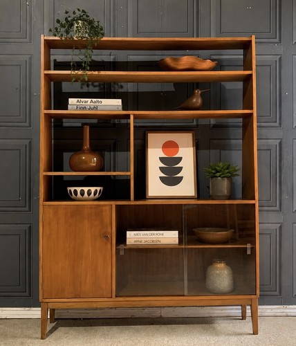 Vintage danish style mid - danish,