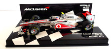Minichamps 1:43 Jenson Button McLaren Mercedes MP4-26 2011 F1 Car 43:117